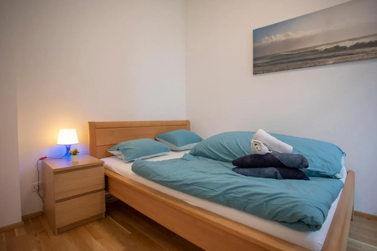 Cozy 1-Bedroom Apartment In Innsbruck Center