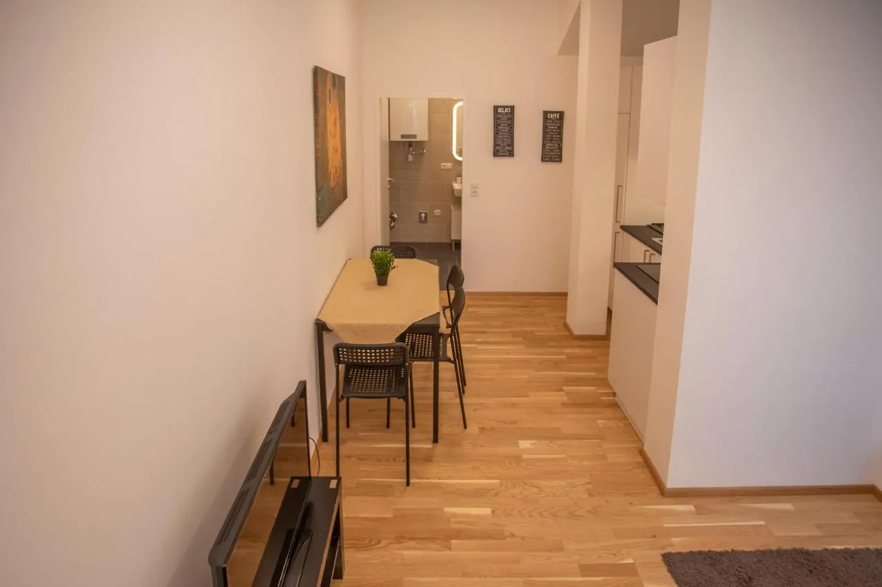 Cozy 1-Bedroom Apartment In Innsbruck Center